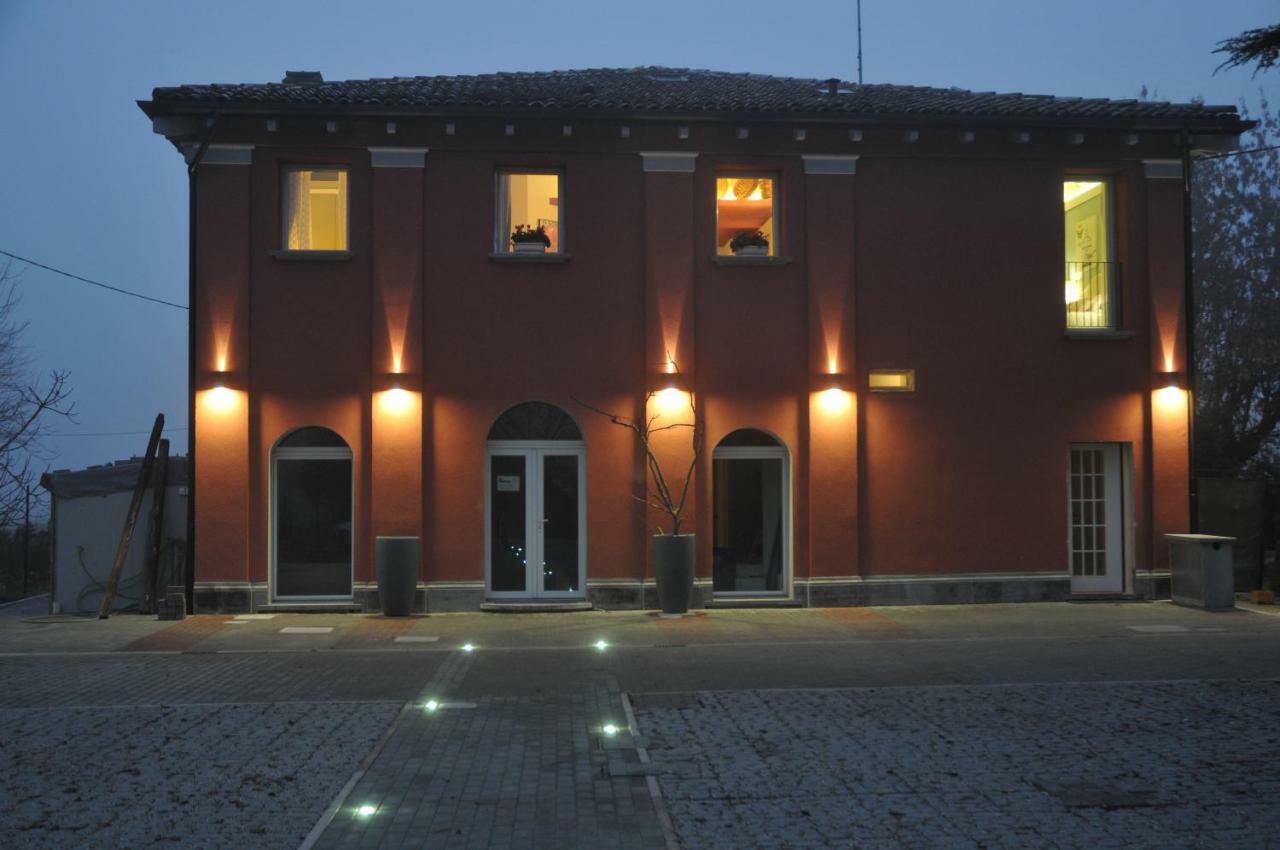 Fico Bologna 453 Bed & Breakfast Trebbo Di Reno Eksteriør bilde